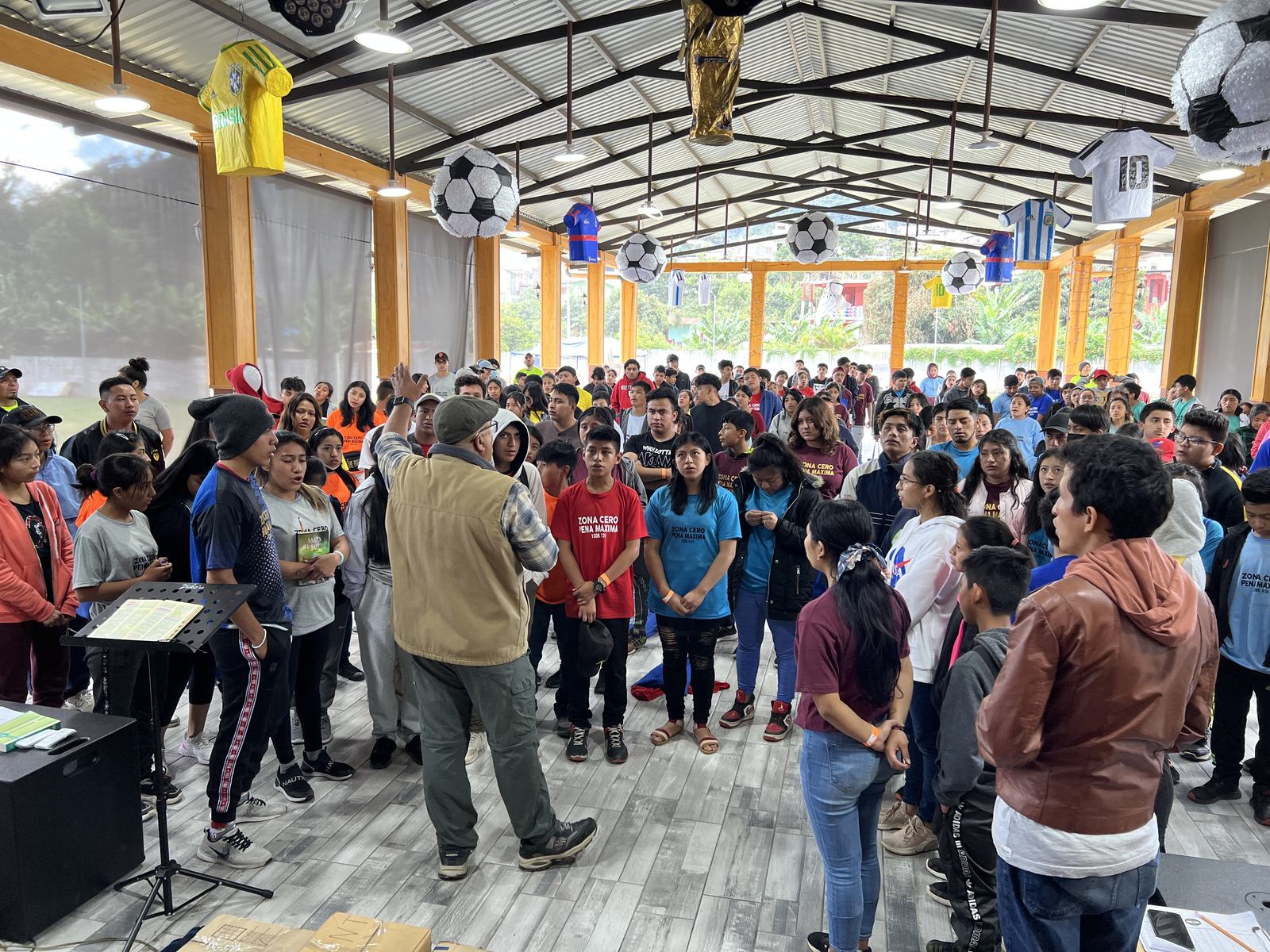 gathering aleluya