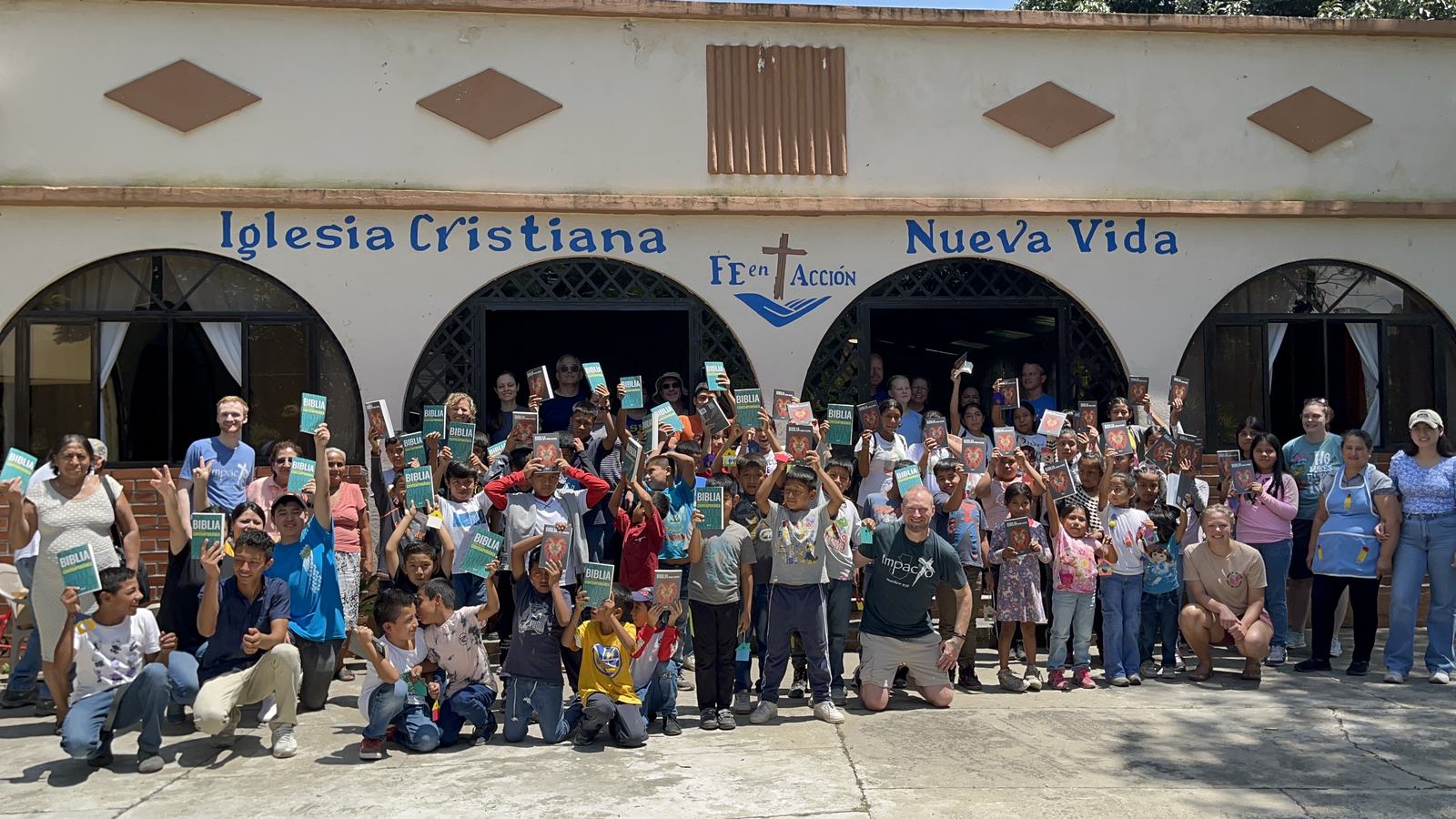 big group photo 2 aleluya