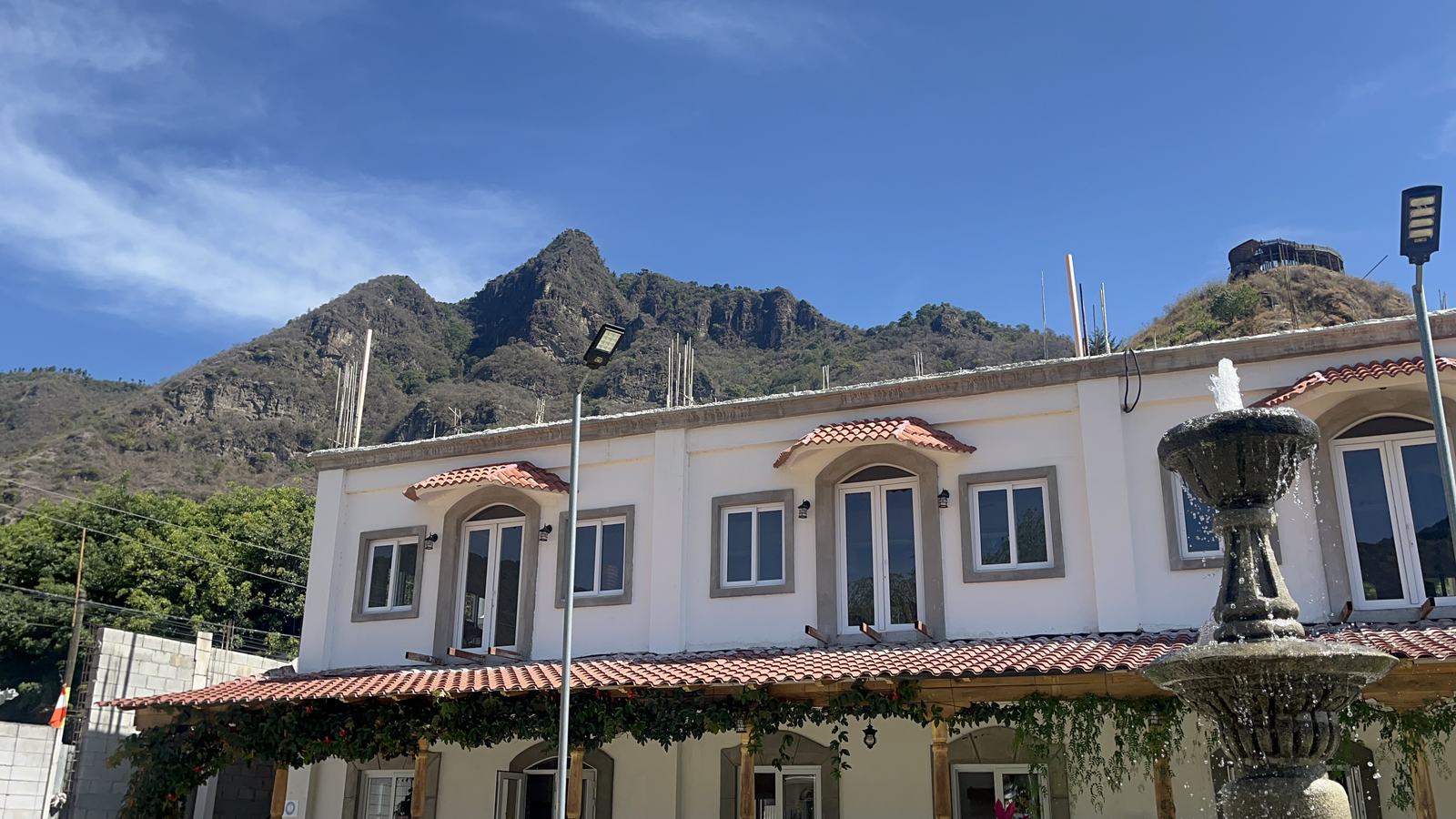 building front aleluya