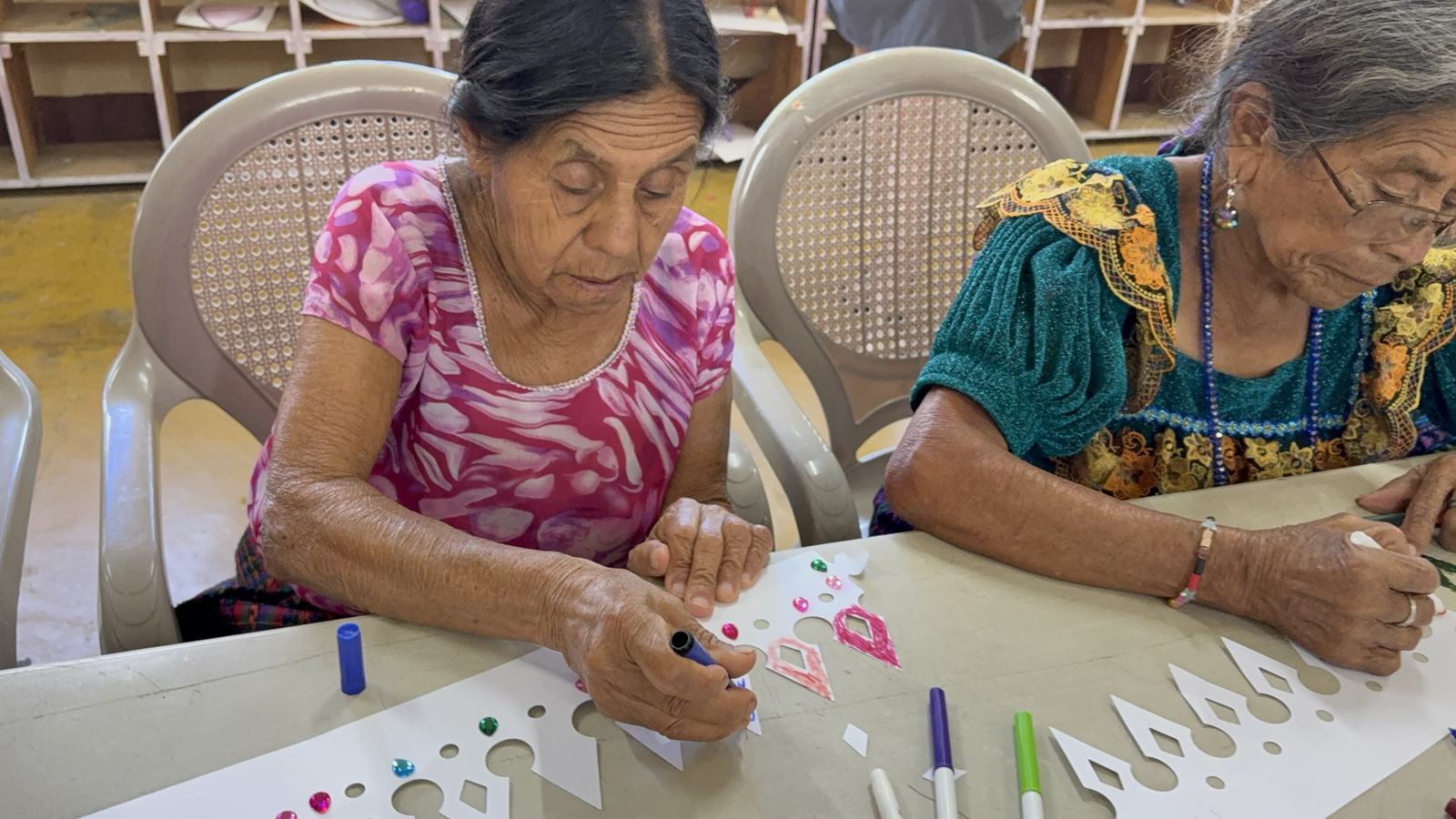 June 2026 Abuelitas crafts aleluya